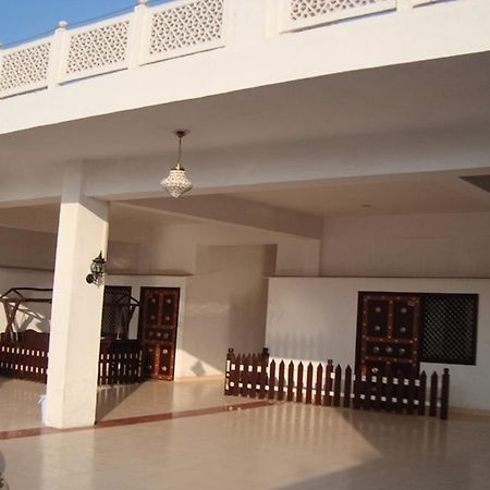Hotel Dawat Palace Agra  Exterior photo